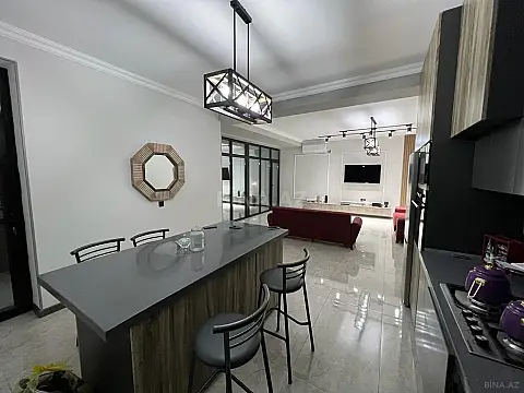 Kirayə verilir 4 otaqlı həyət evi 300 m²