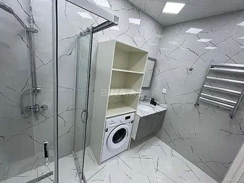 Kirayə verilir 2 otaqlı mənzil 70 m²