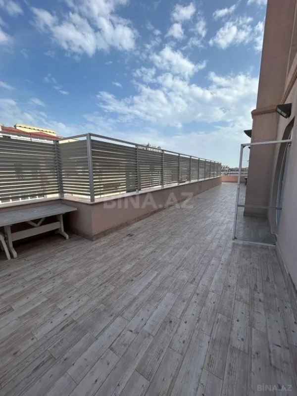 Satılır 6 otaqlı mənzil 400.5 m²