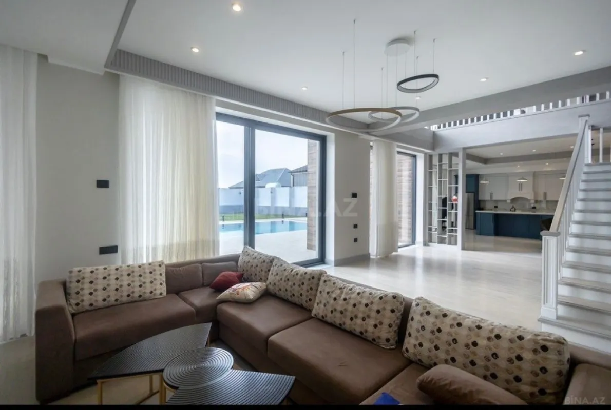 Kirayə verilir 5 otaqlı həyət evi 440 m²