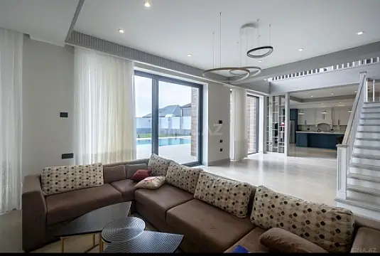 Kirayə verilir 5 otaqlı həyət evi 440 m²