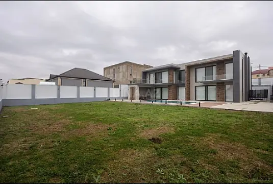 Kirayə verilir 5 otaqlı həyət evi 440 m²