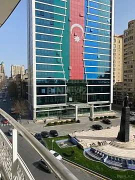 Kirayə verilir 3 otaqlı mənzil 100 m² — Bakı, Nizami 3 otaq 100.00 m²