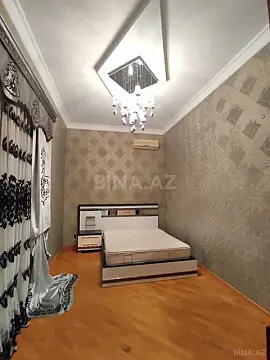 Satılır 5 otaqlı mənzil 380 m²