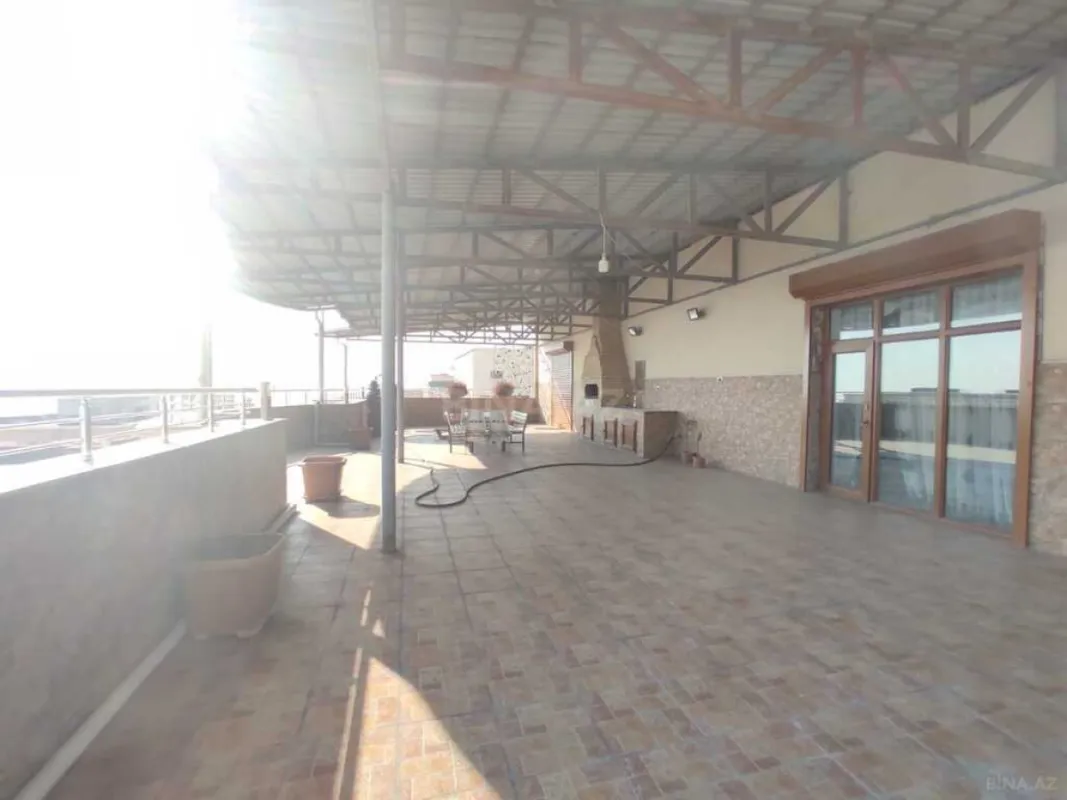Satılır 5 otaqlı mənzil 380 m²