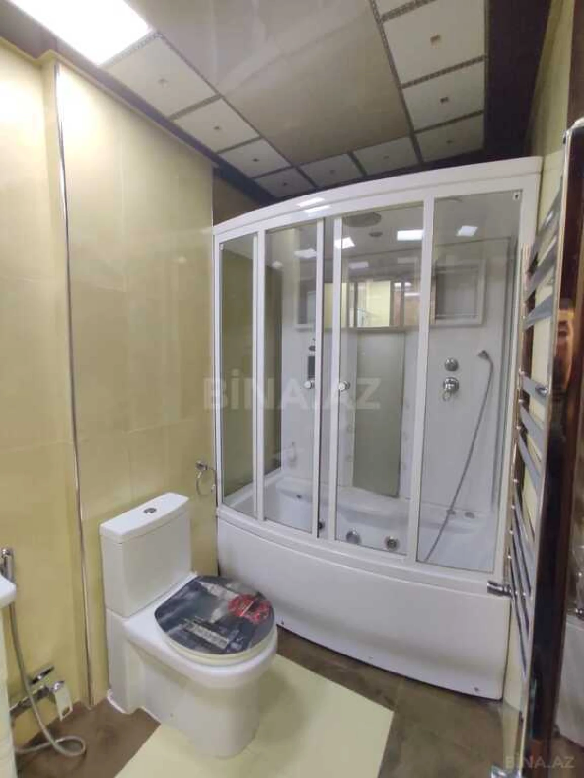 Satılır 5 otaqlı mənzil 380 m²