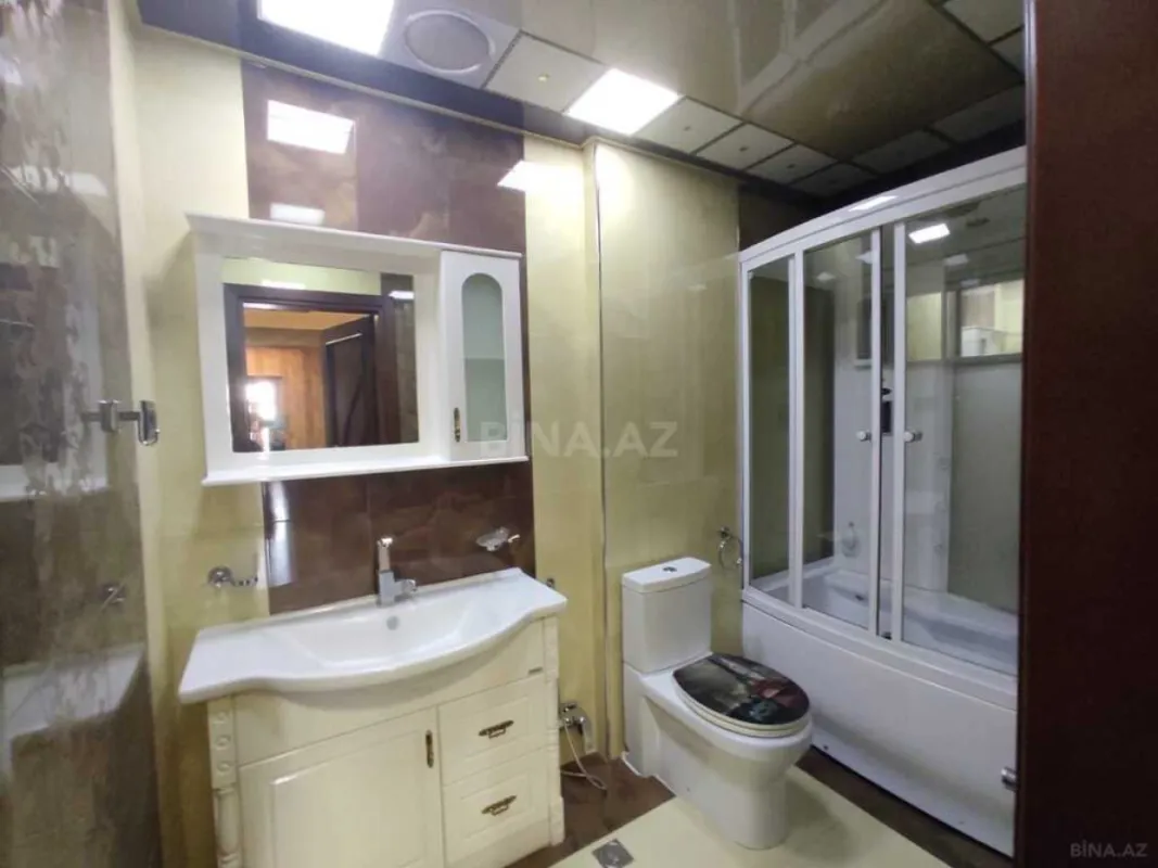 Satılır 5 otaqlı mənzil 380 m²