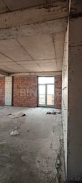 Satılır 4 otaqlı mənzil 148 m²