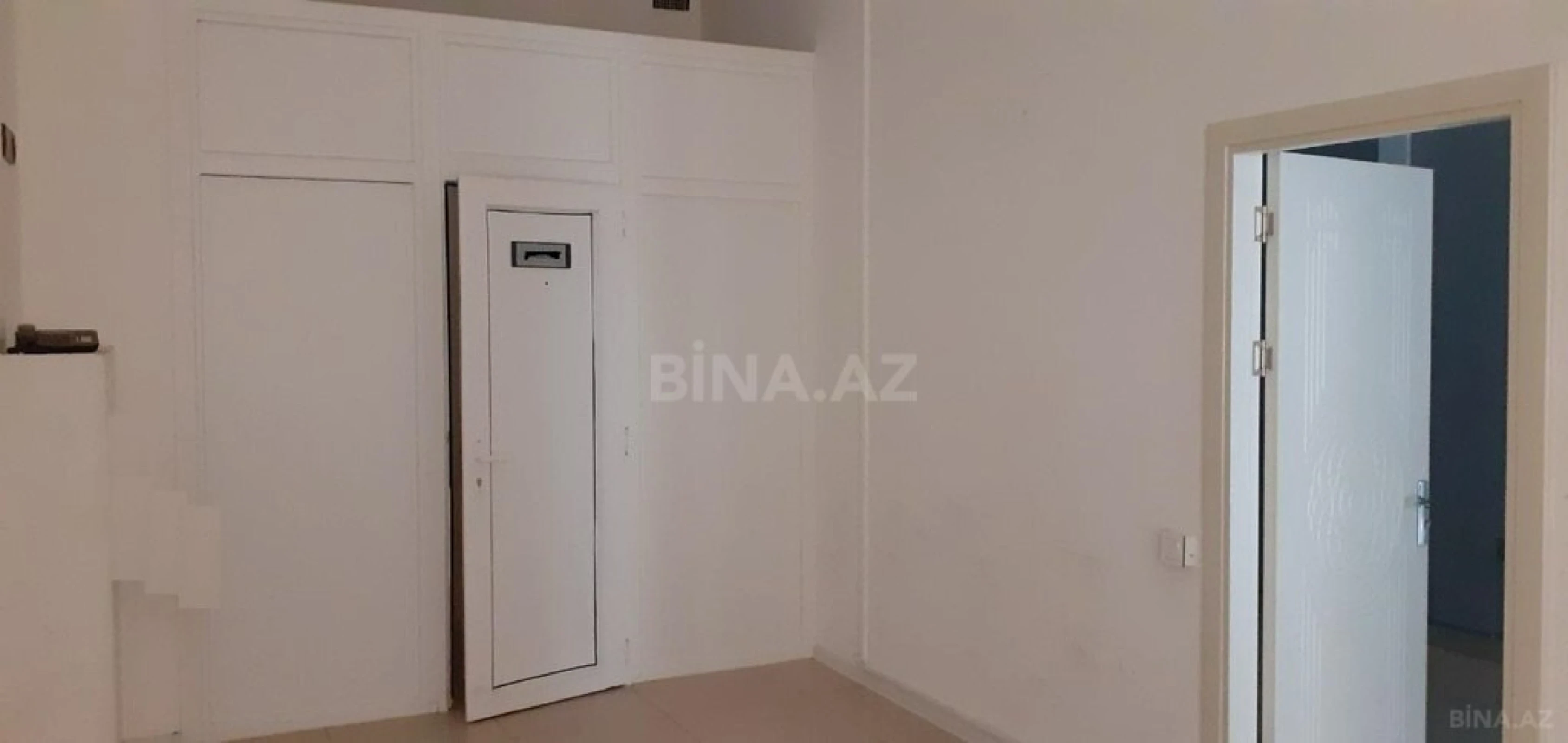 Satılır obyekt 220 m²