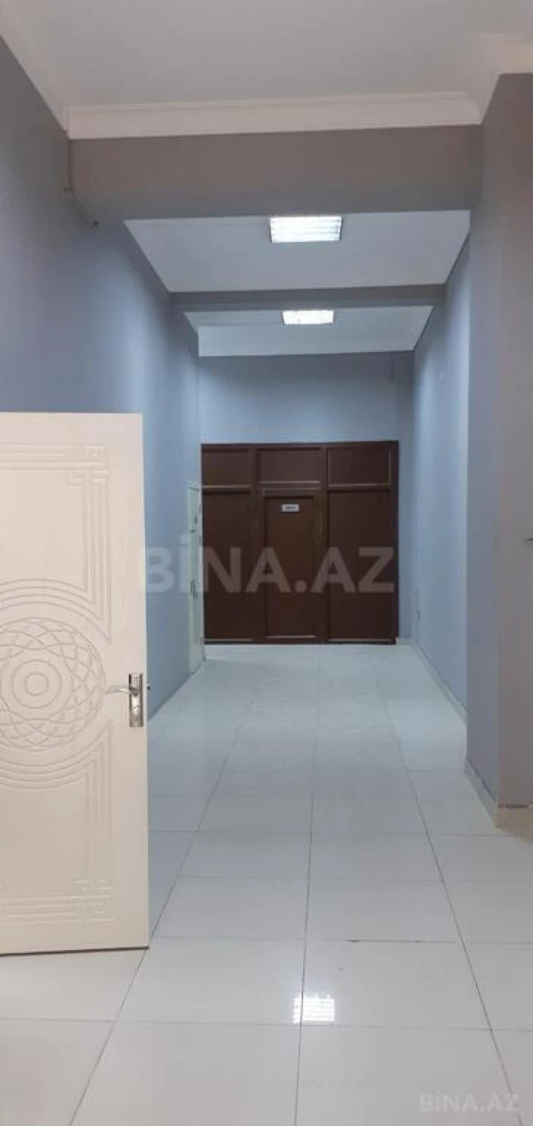 Satılır obyekt 220 m²