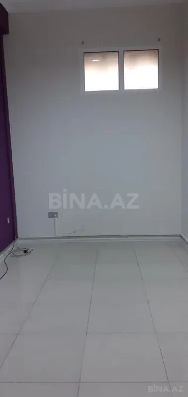 Satılır obyekt 220 m²