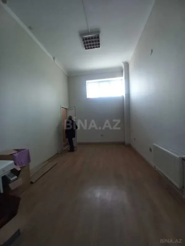 Satılır obyekt 220 m²