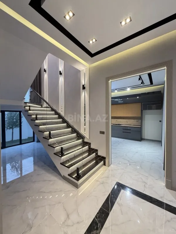 Satılır 4 otaqlı həyət evi 210 m²