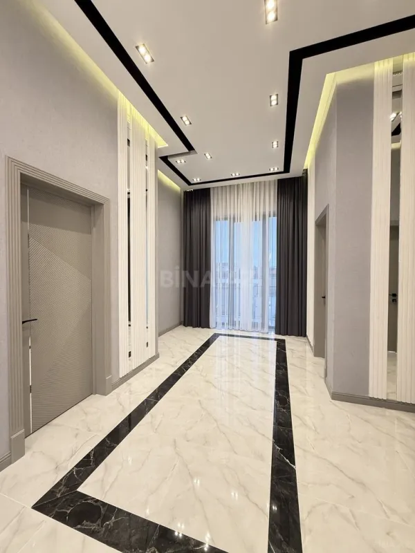 Satılır 4 otaqlı həyət evi 210 m²