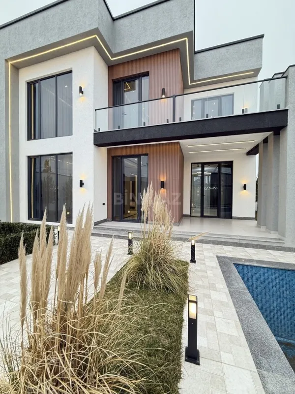 Satılır 4 otaqlı həyət evi 210 m²