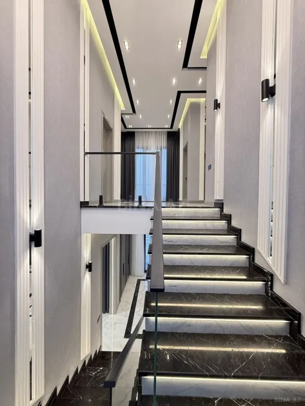 Satılır 4 otaqlı həyət evi 210 m²