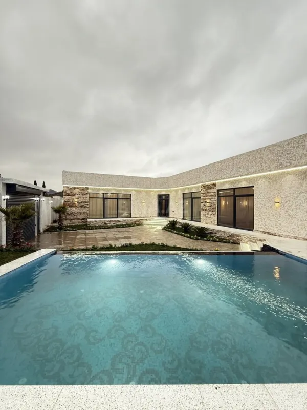 Satılır 5 otaqlı həyət evi 225 m²