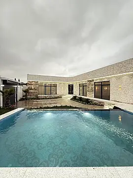 Satılır 5 otaqlı həyət evi 225 m²