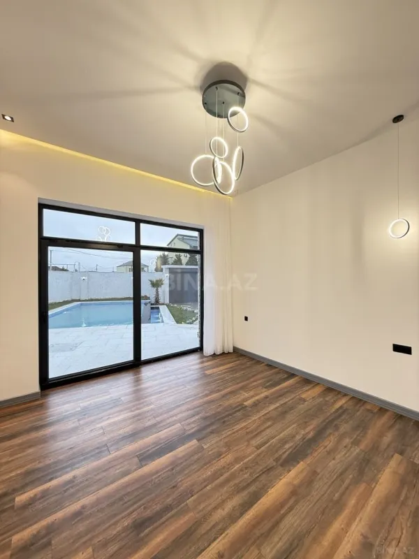 Satılır 5 otaqlı həyət evi 225 m²