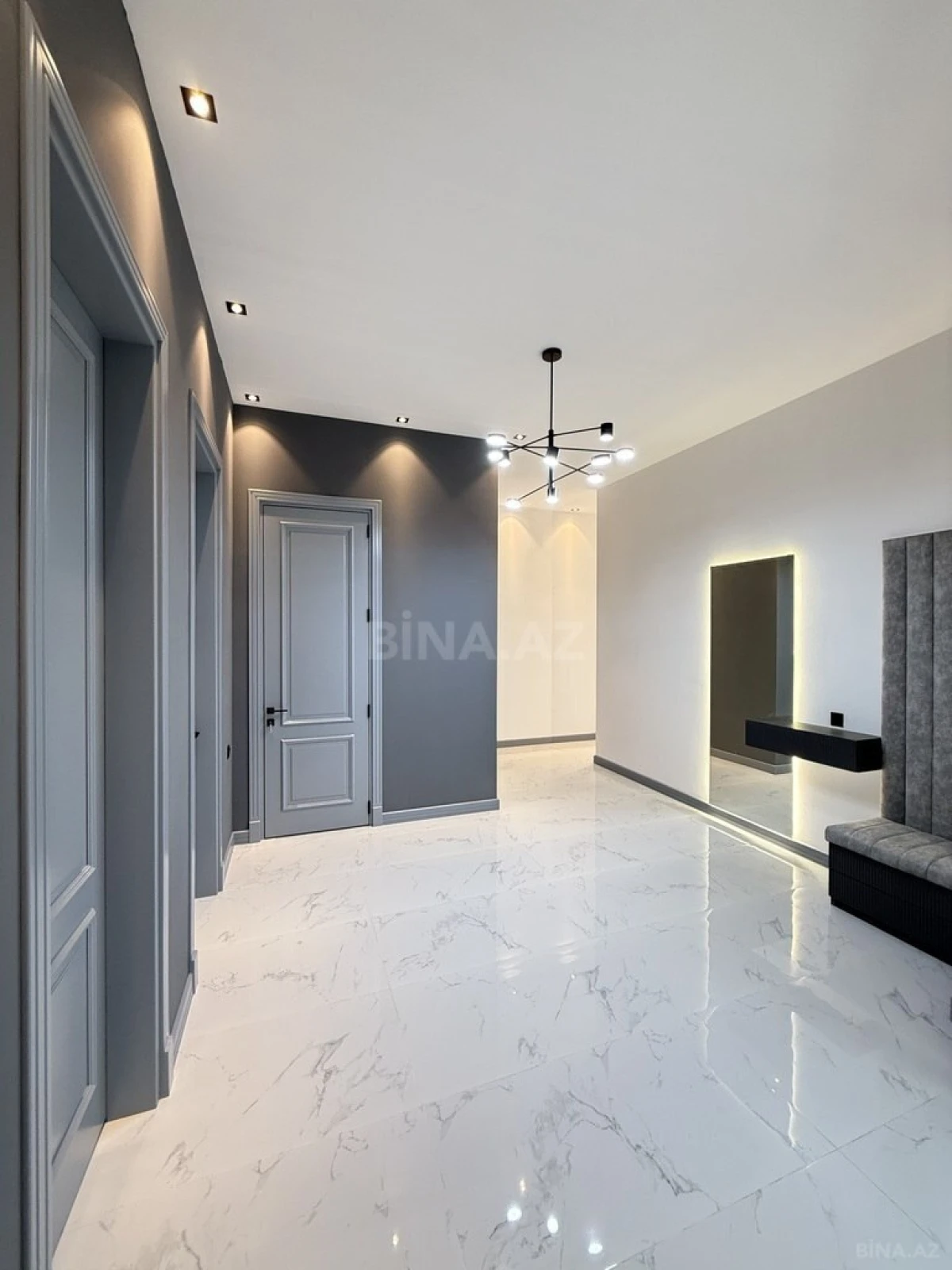 Satılır 5 otaqlı həyət evi 225 m²