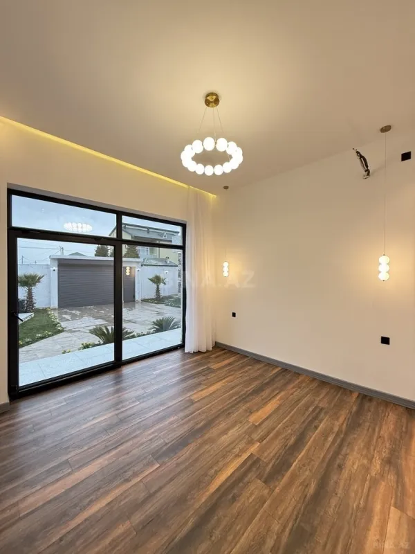Satılır 5 otaqlı həyət evi 225 m²