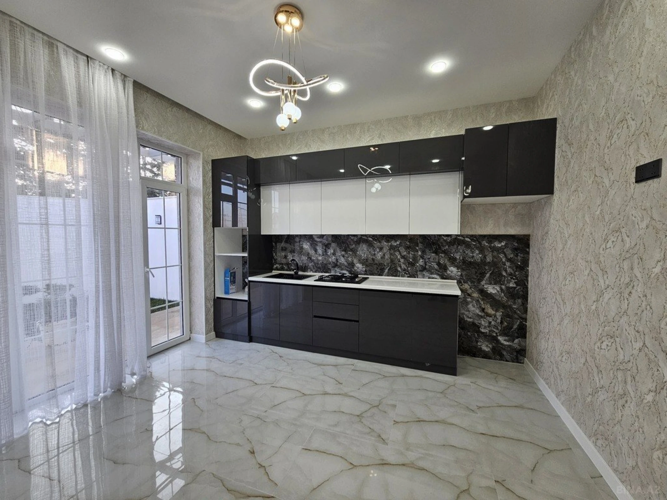 Satılır 3 otaqlı həyət evi 120 m²