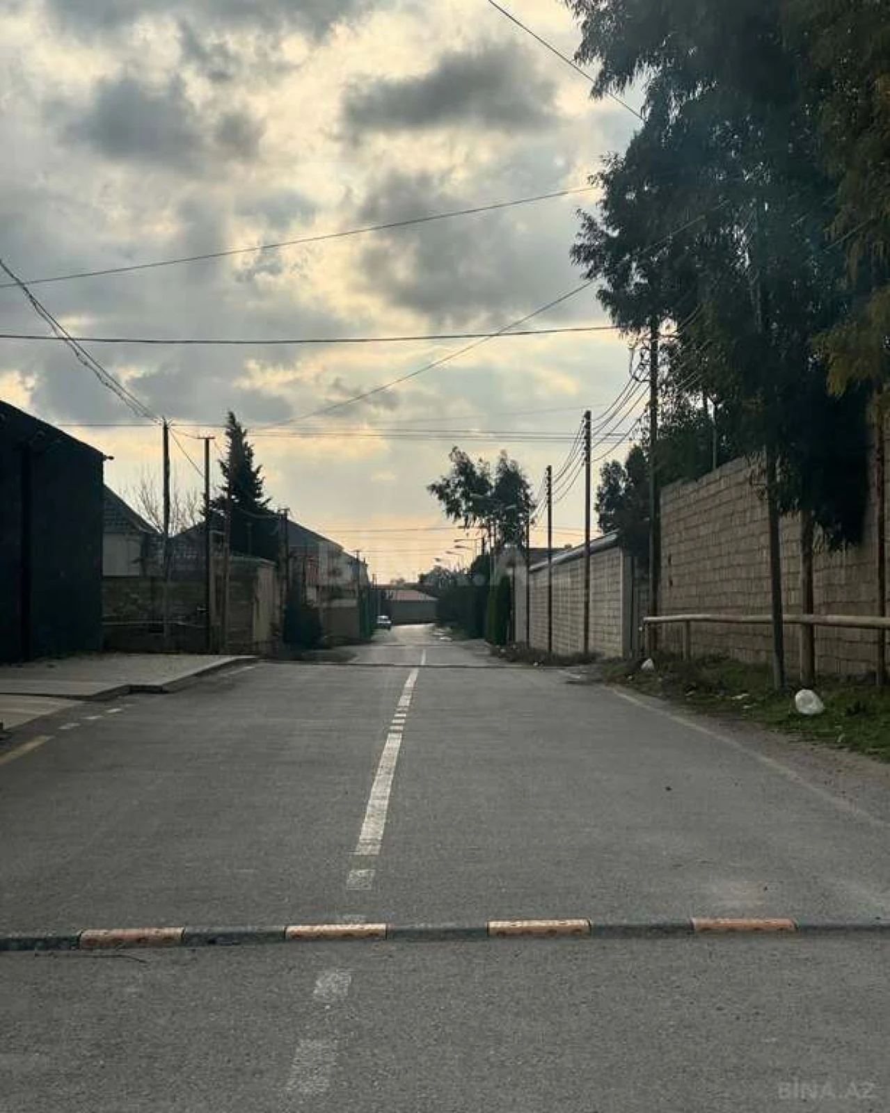 Satılır torpaq sahəsi 12 m²