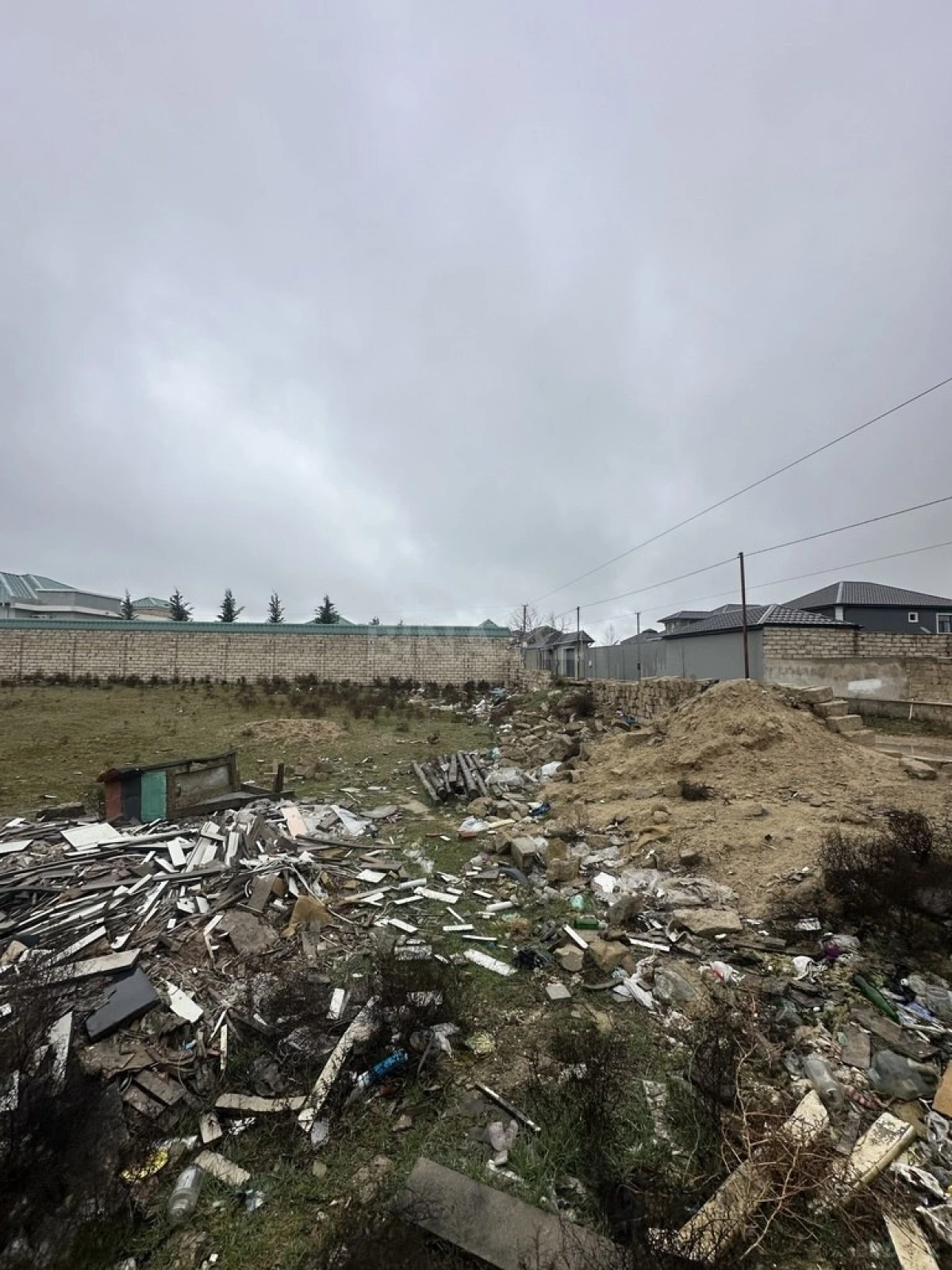 Satılır torpaq sahəsi 12 m²