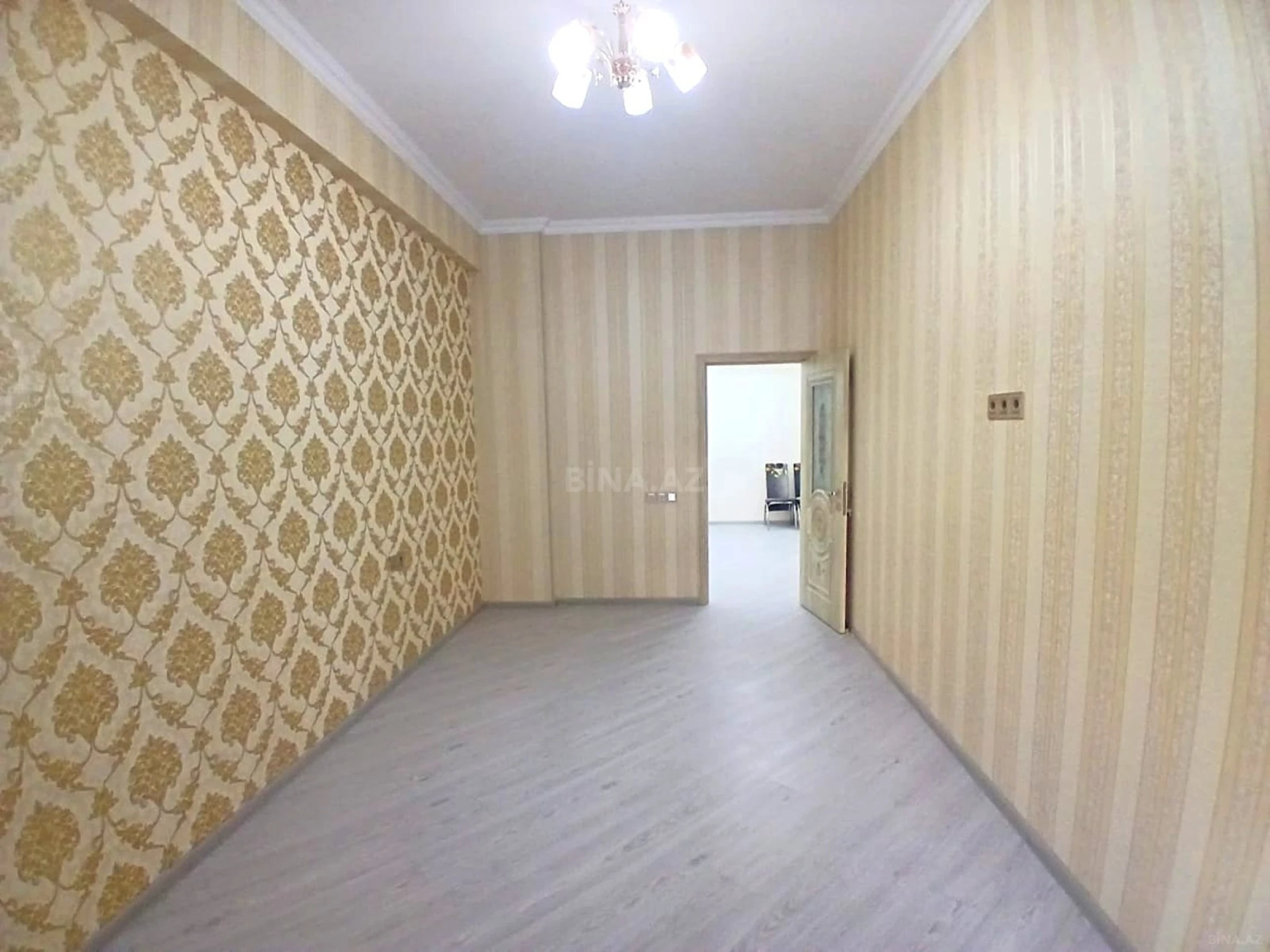 Satılır 3 otaqlı mənzil 96 m²