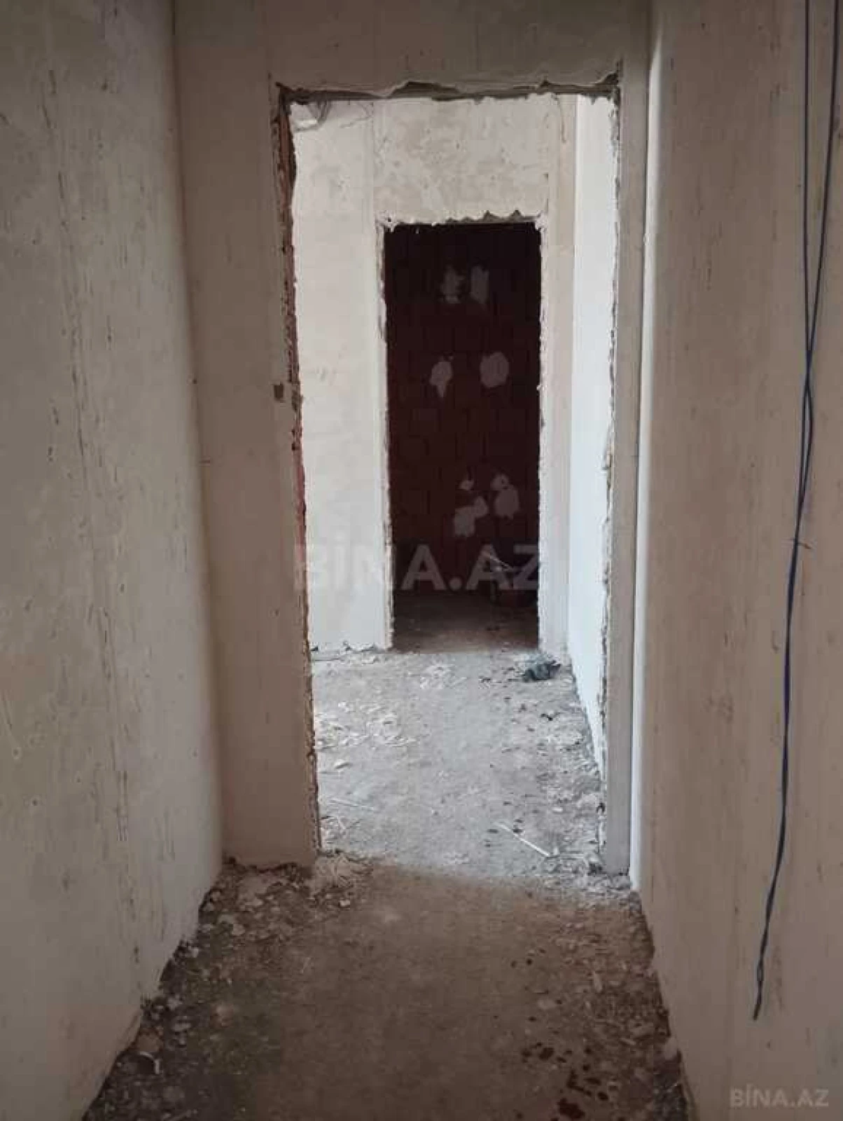 Satılır 4 otaqlı mənzil 146 m²