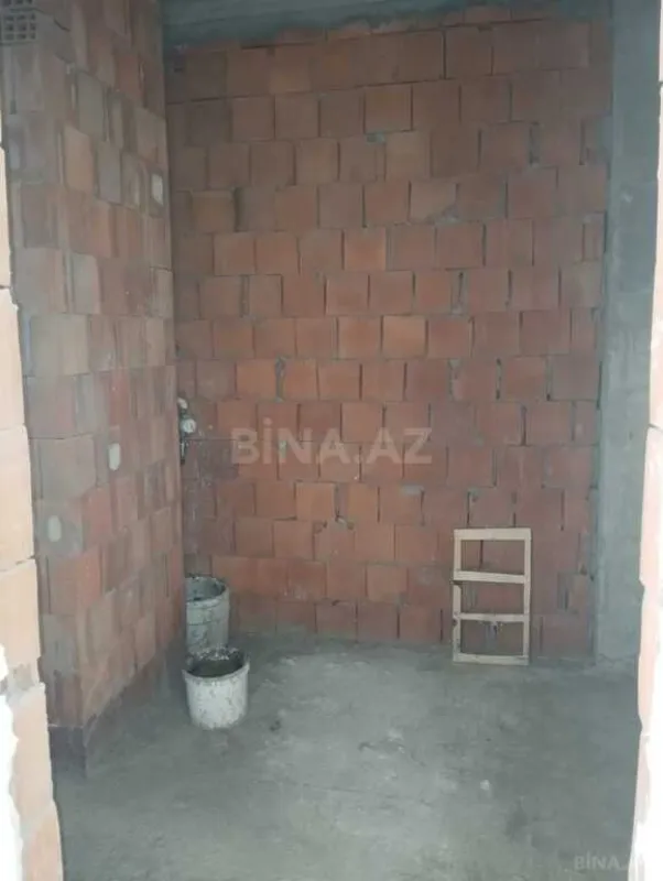 Satılır 4 otaqlı mənzil 146 m²