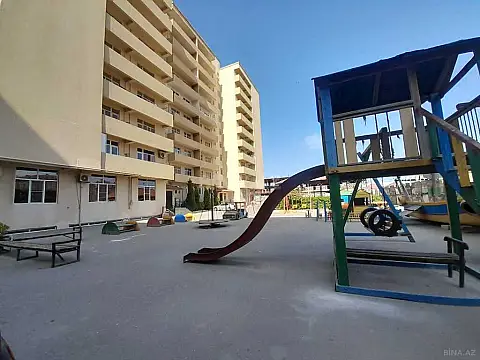 Satılır 4 otaqlı mənzil 146 m²