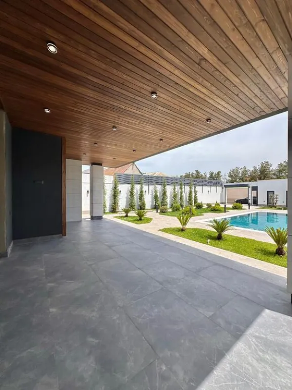 Satılır 5 otaqlı həyət evi 250 m²