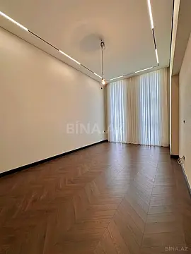 Satılır 5 otaqlı həyət evi 250 m²