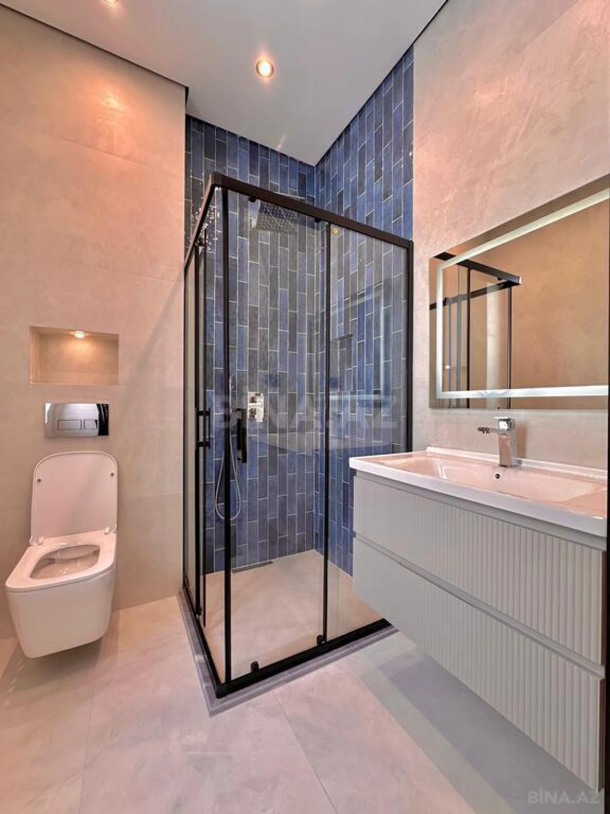 Satılır 5 otaqlı həyət evi 200 m²