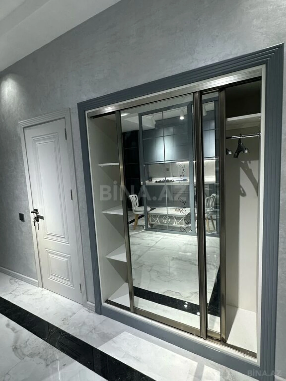 Kirayə verilir 2 otaqlı mənzil 75 m²