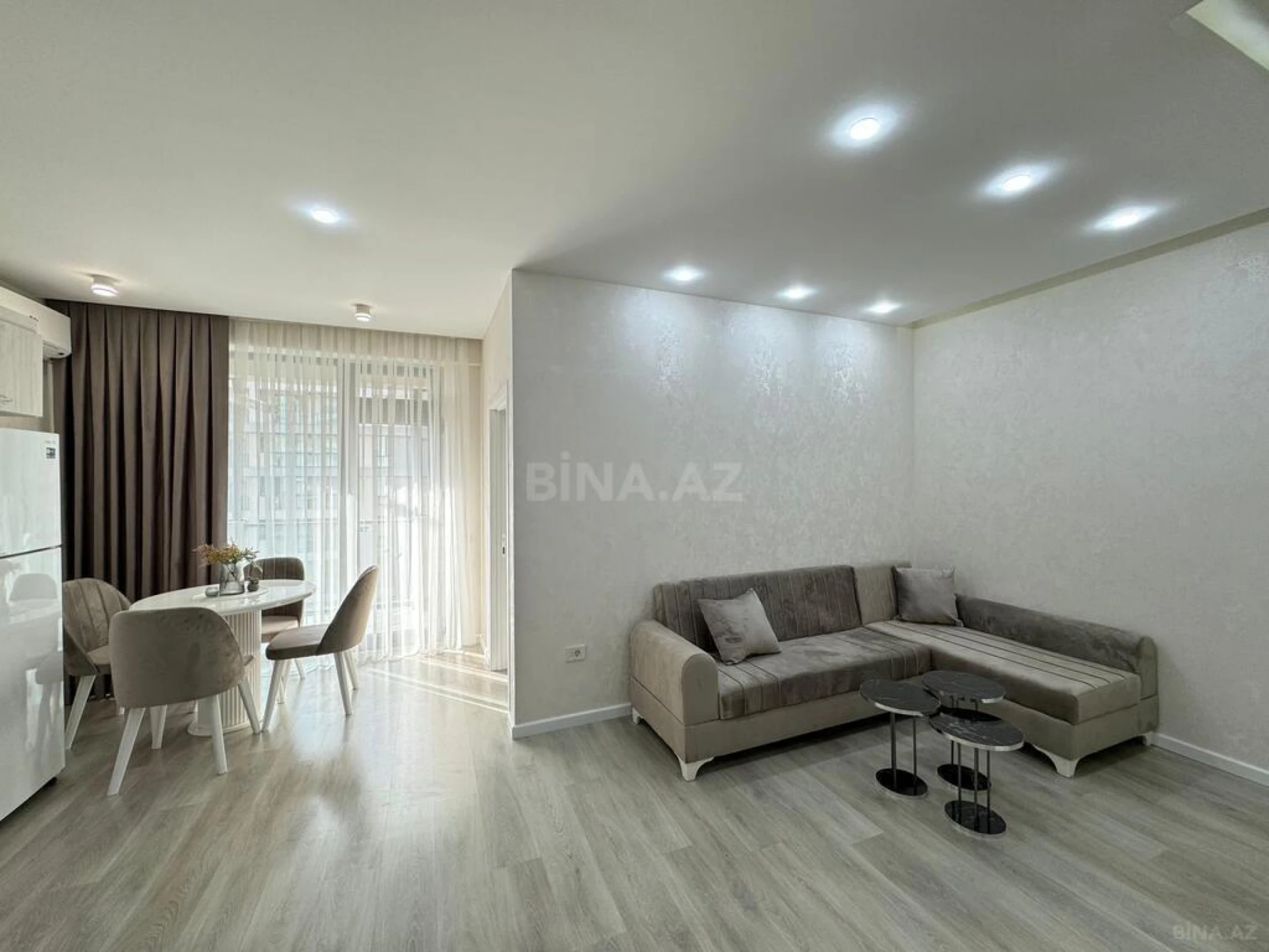 Satılır 2 otaqlı mənzil 53 m²