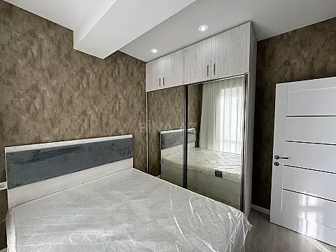 Satılır 2 otaqlı mənzil 53 m²