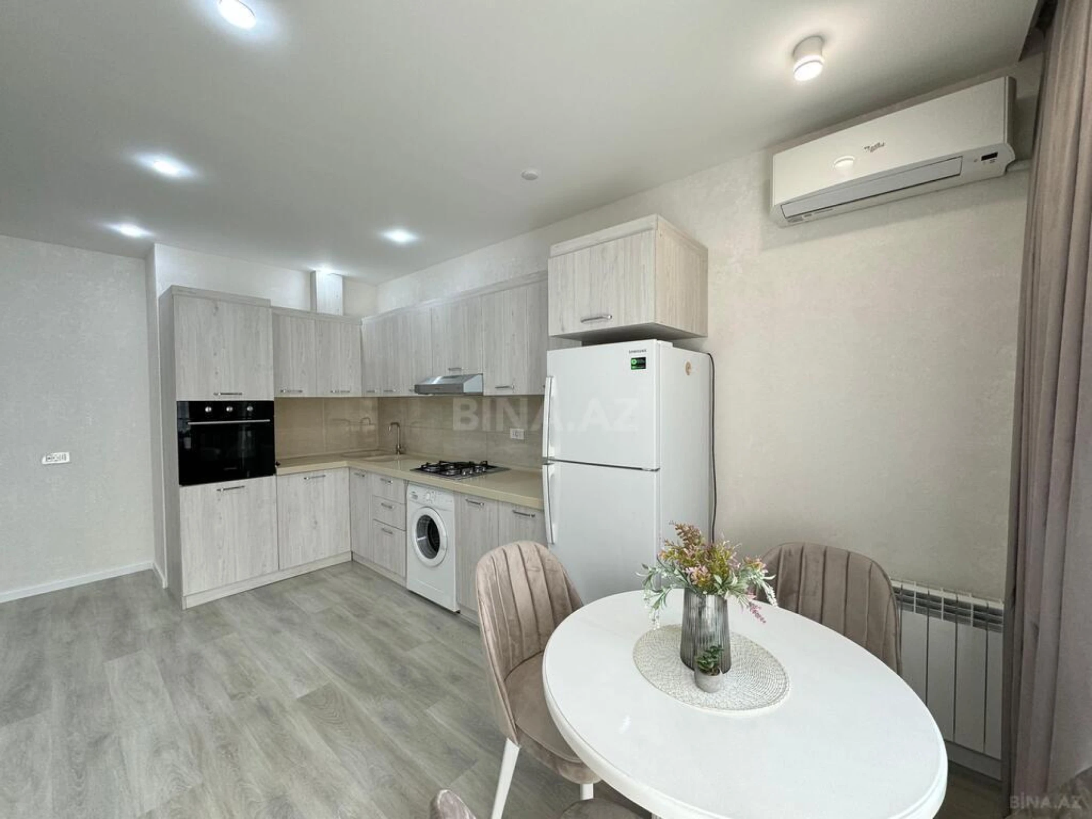 Satılır 2 otaqlı mənzil 53 m²