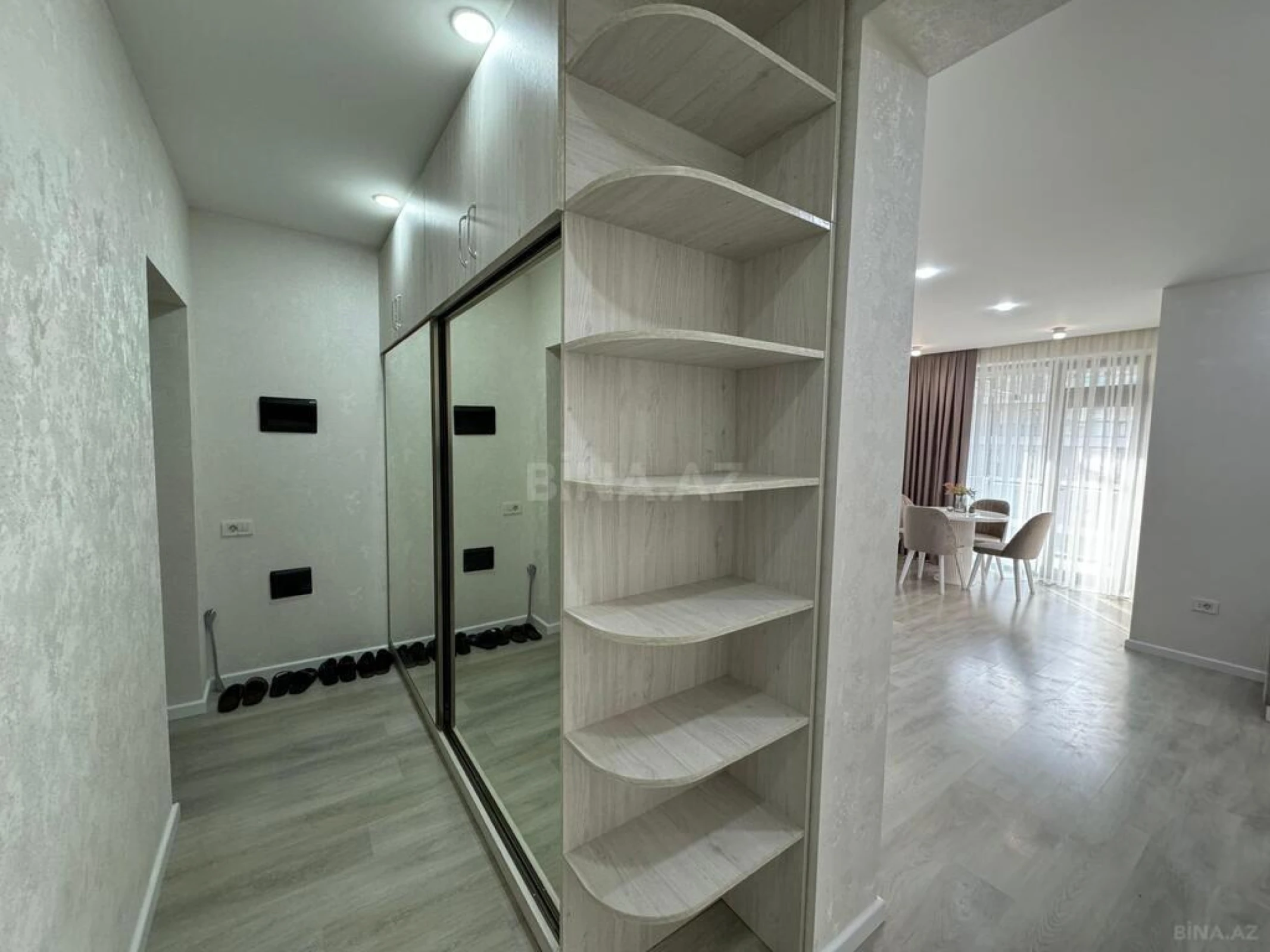 Satılır 2 otaqlı mənzil 53 m²