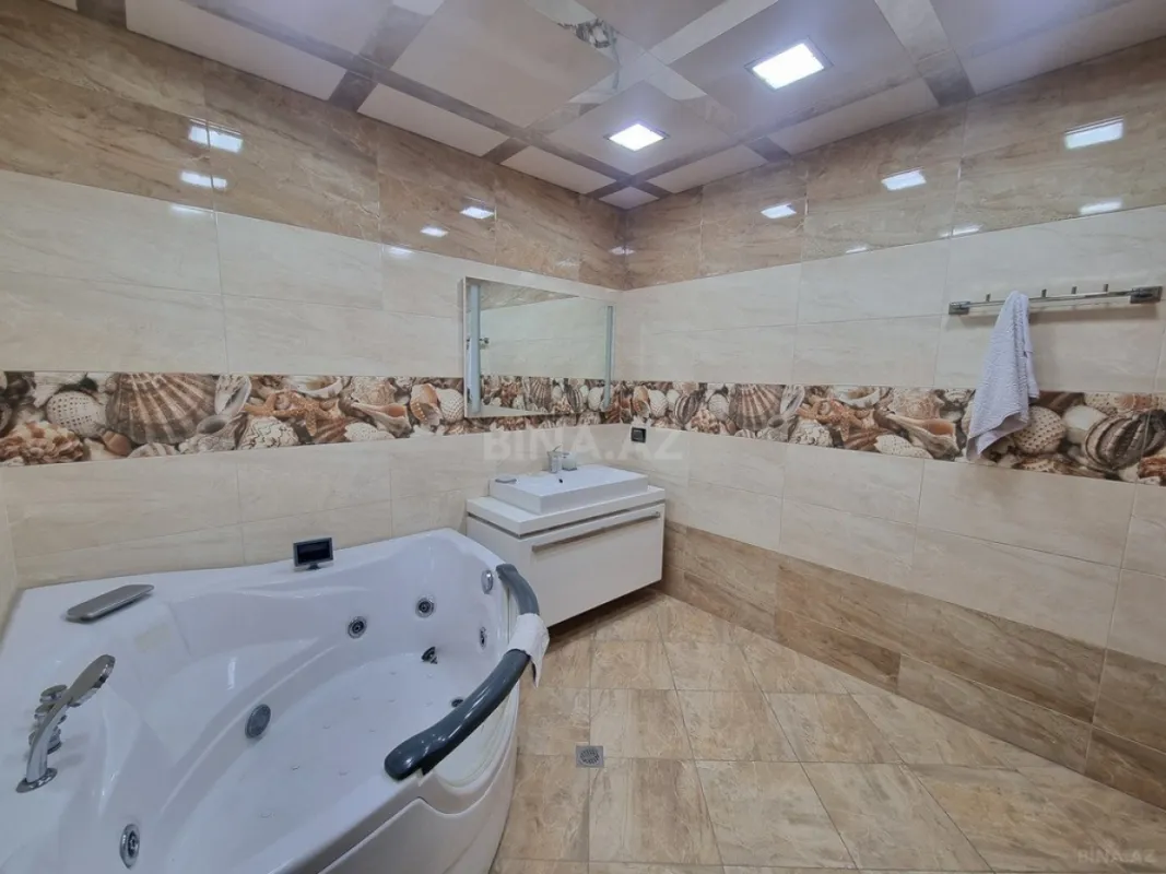 Kirayə verilir 4 otaqlı mənzil 160 m²