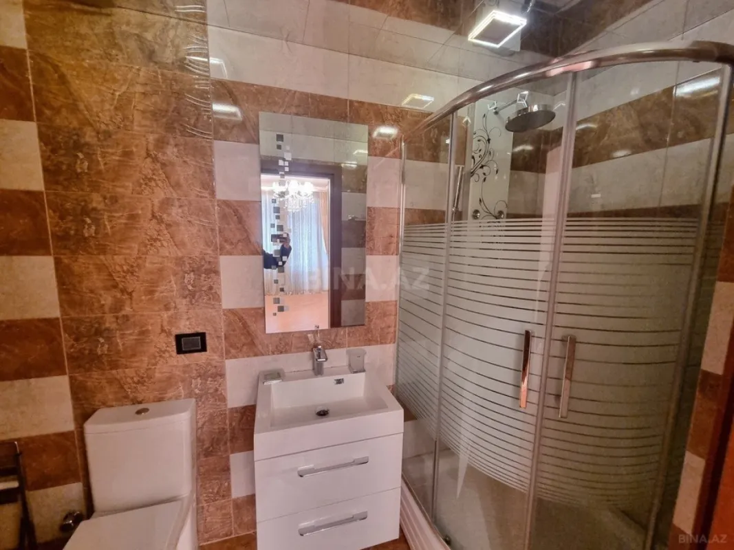 Kirayə verilir 4 otaqlı mənzil 160 m²