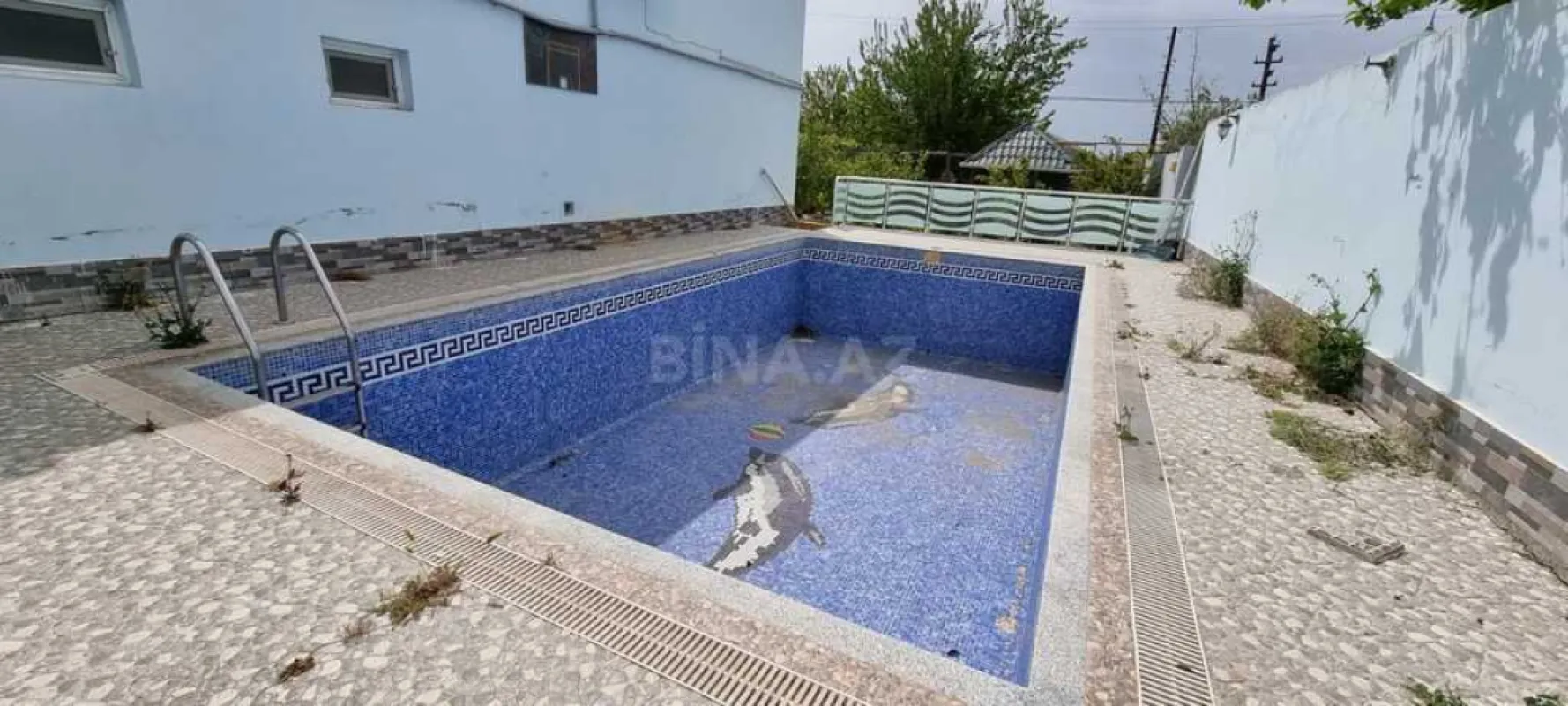 Satılır 7 otaqlı həyət evi 200 m²