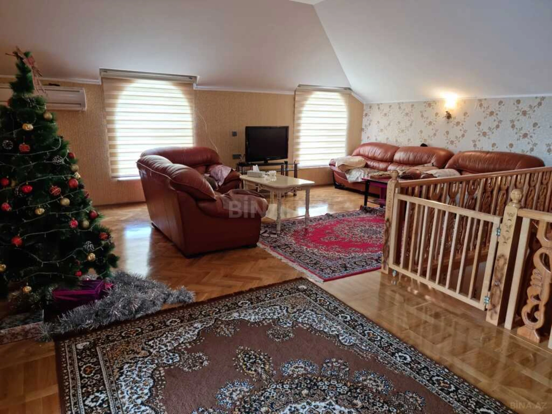 Satılır 7 otaqlı həyət evi 200 m²