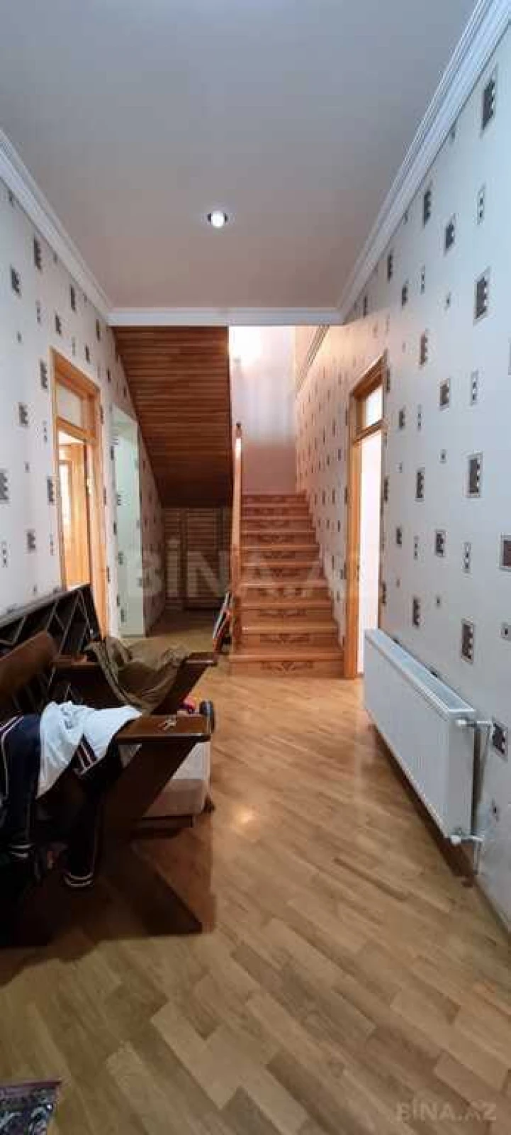 Satılır 7 otaqlı həyət evi 200 m²