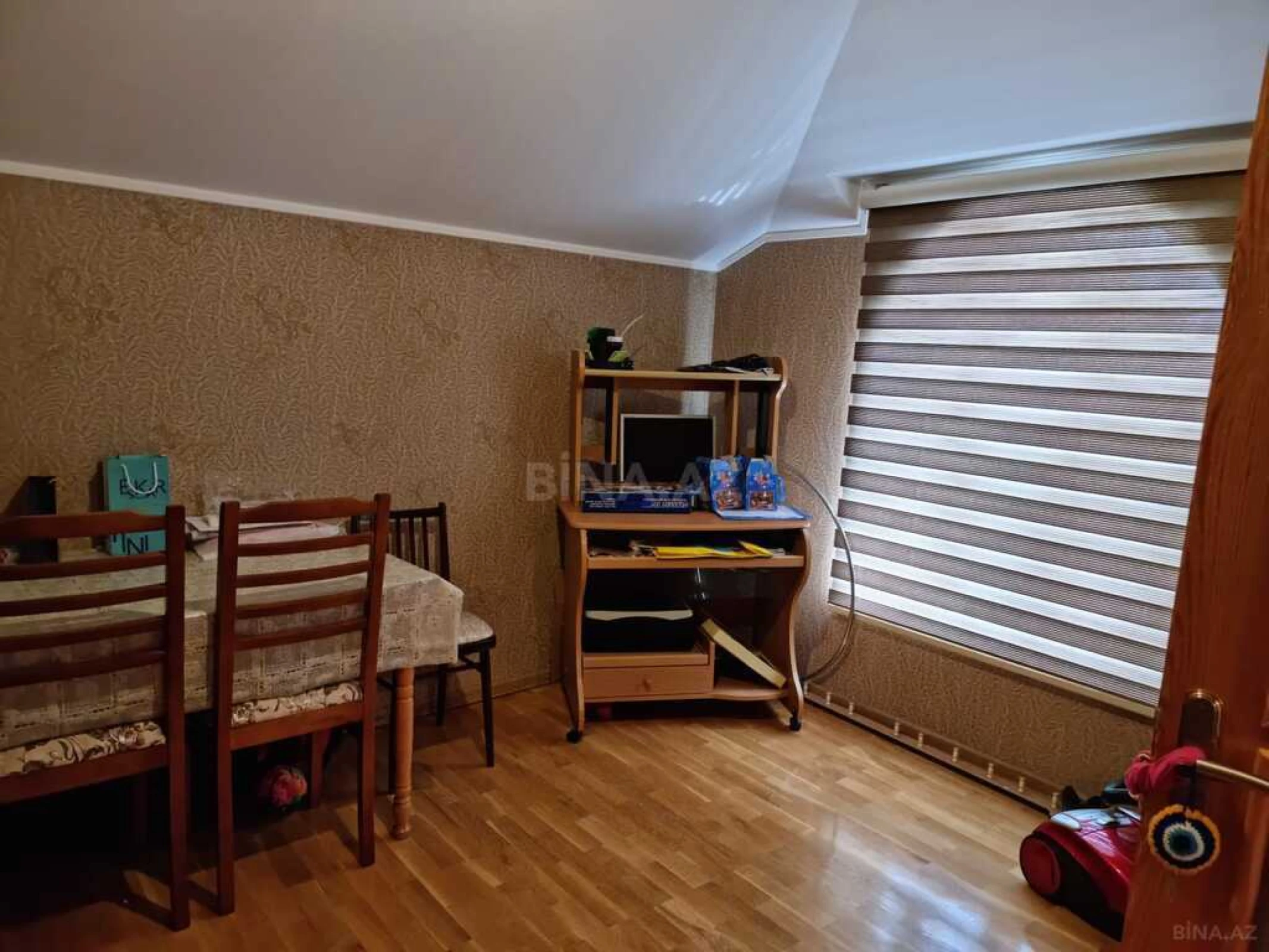 Satılır 7 otaqlı həyət evi 200 m²