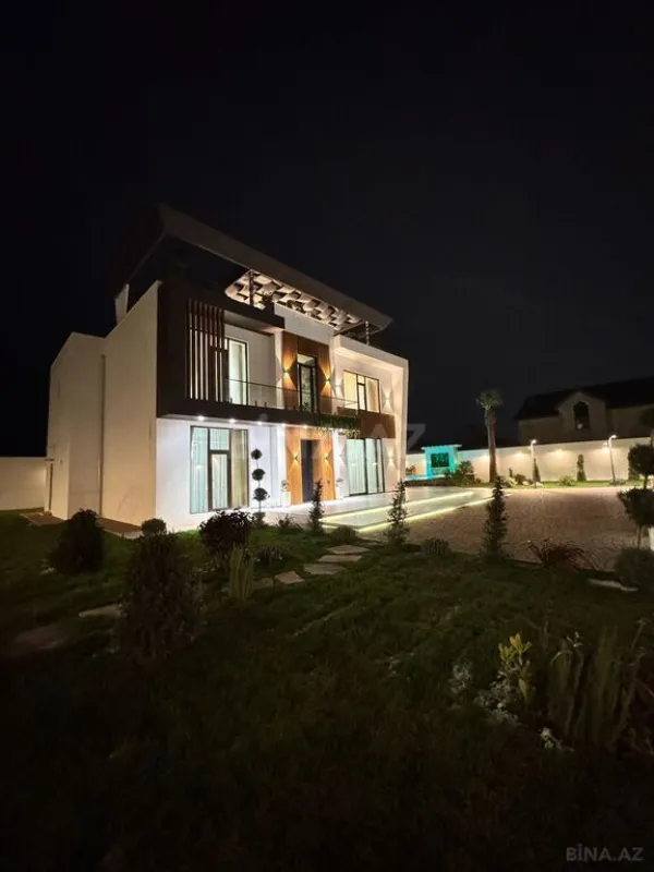 Satılır 7 otaqlı həyət evi 500 m²