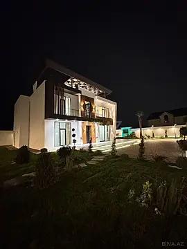 Satılır 7 otaqlı həyət evi 500 m²
