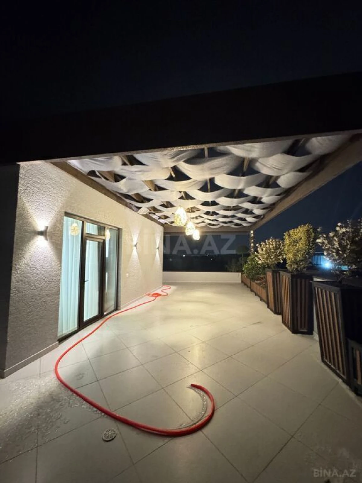 Satılır 7 otaqlı həyət evi 500 m²