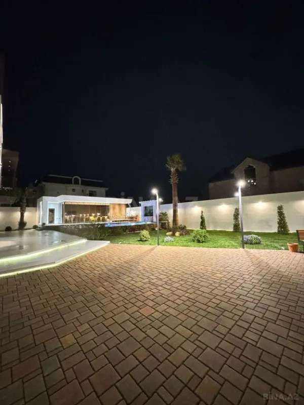 Satılır 7 otaqlı həyət evi 500 m²